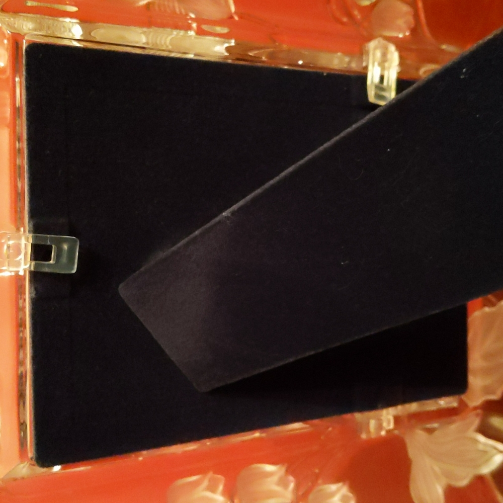 Glass Frame - Picture 3 of 4